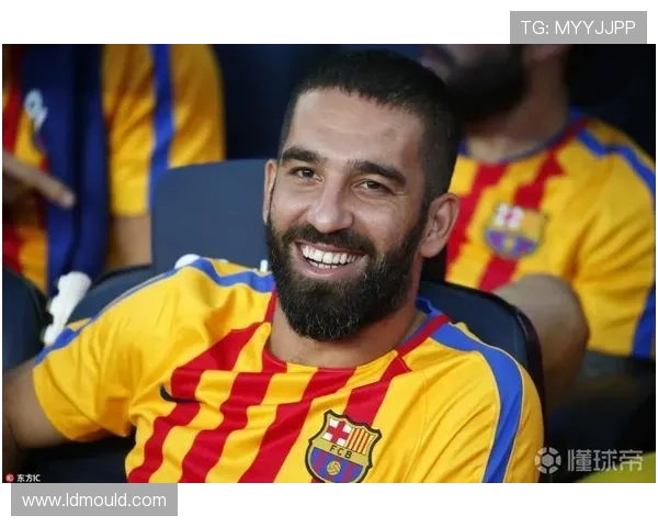 世体：伯纳乌球场起初建在荒地上，居民搬过来后投诉球场噪音